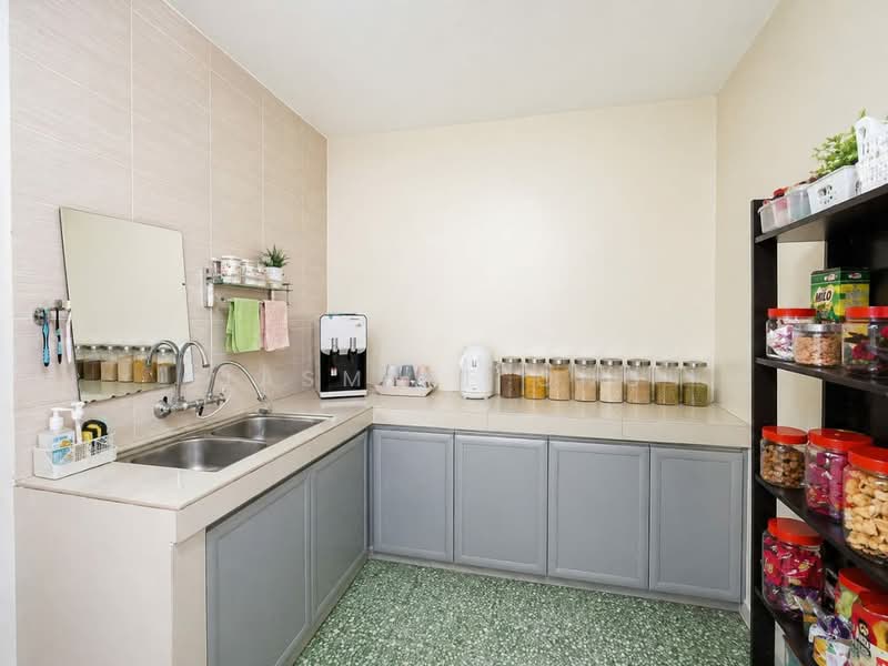 Terraced House for Sale in Kepong Baru (Kepong) - Jasmine Ong - Kitchen - PropertyGuru.com.my