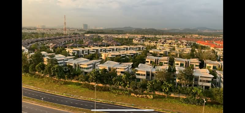 Kondominium untuk Disewa di Lakefront Residence - Gilbert Tay - Exterior - PropertyGuru.com.my