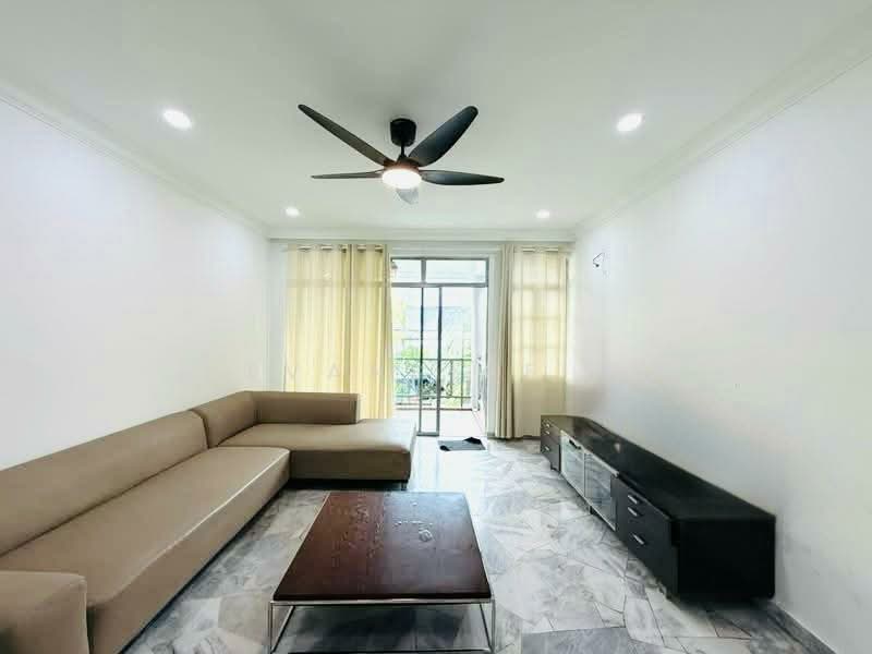 Pangsapuri untuk Disewa di Pangsapuri Seri Pinang - Evanslee . - Living Room - PropertyGuru.com.my
