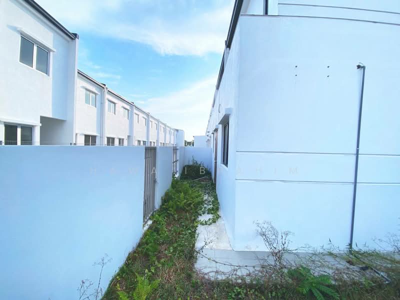Rumah Teres 2-Tingkat untuk Dijual di Hulu Langat (Selangor) - Hawa Ibrahim - Exterior - PropertyGuru.com.my