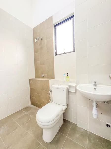 Rumah Teres 2-Tingkat untuk Dijual di Hulu Langat (Selangor) - Hawa Ibrahim - Bathroom - PropertyGuru.com.my