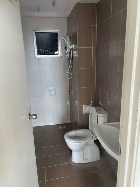 Servis Apartment untuk Disewa di The Arc - Gilbert Tay - Bathroom - PropertyGuru.com.my