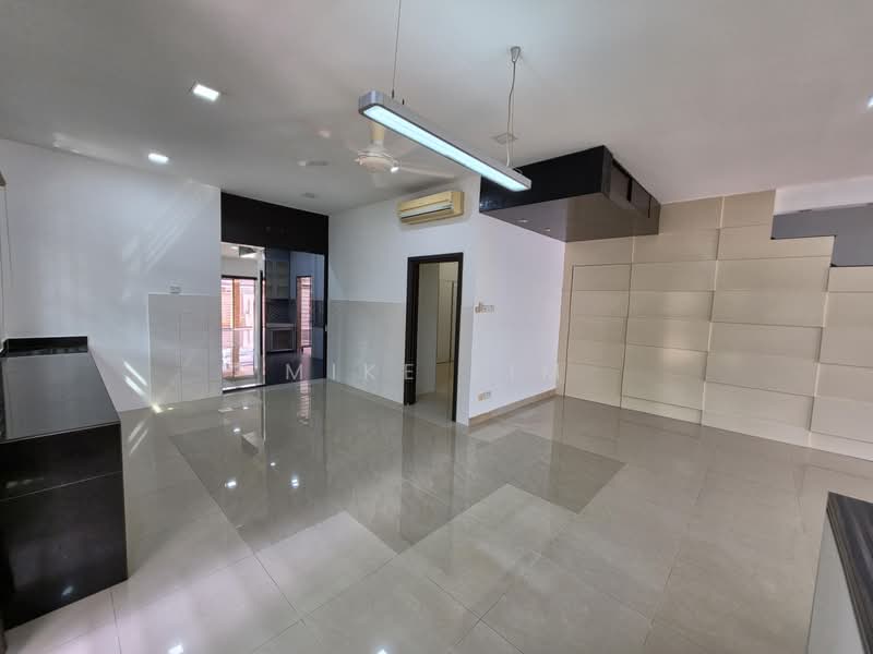 Rumah Berkembar untuk Dijual di Bandar Sungai Long (Selangor) - Mike Lim - PropertyGuru.com.my