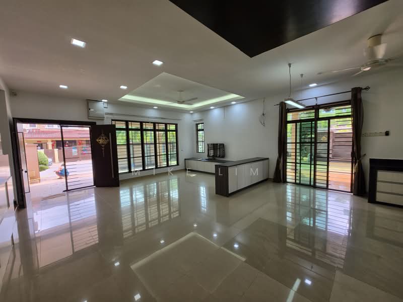 Rumah Berkembar untuk Dijual di Bandar Sungai Long (Selangor) - Mike Lim - PropertyGuru.com.my