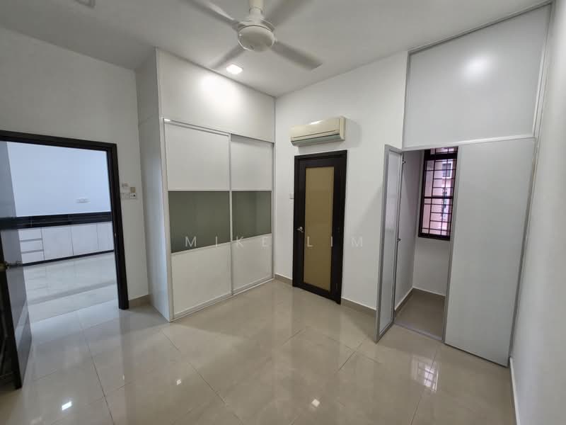 Rumah Berkembar untuk Dijual di Bandar Sungai Long (Selangor) - Mike Lim - PropertyGuru.com.my