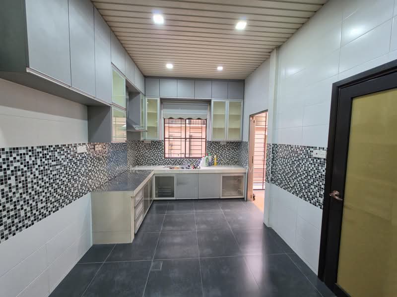 Rumah Berkembar untuk Dijual di Bandar Sungai Long (Selangor) - Mike Lim - PropertyGuru.com.my