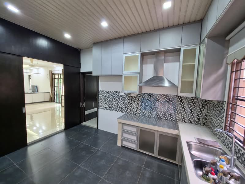 Rumah Berkembar untuk Dijual di Bandar Sungai Long (Selangor) - Mike Lim - PropertyGuru.com.my