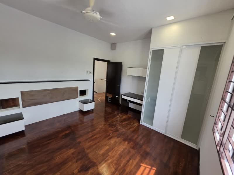 Rumah Berkembar untuk Dijual di Bandar Sungai Long (Selangor) - Mike Lim - PropertyGuru.com.my