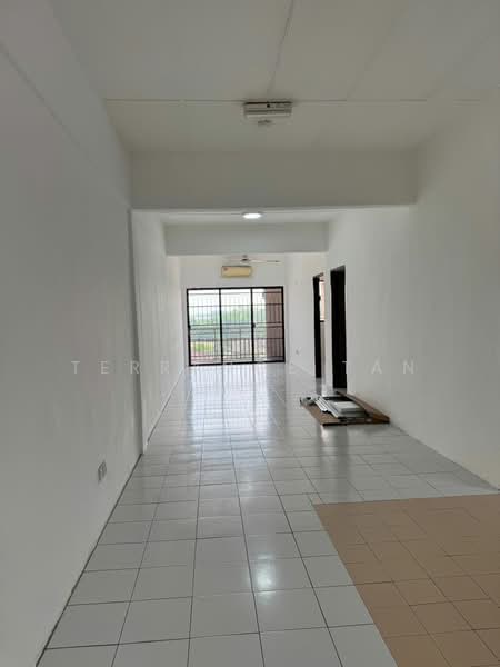 Pangsapuri untuk Disewa di Prima Bayu Apartment - Terrance Tan - Corridor - PropertyGuru.com.my