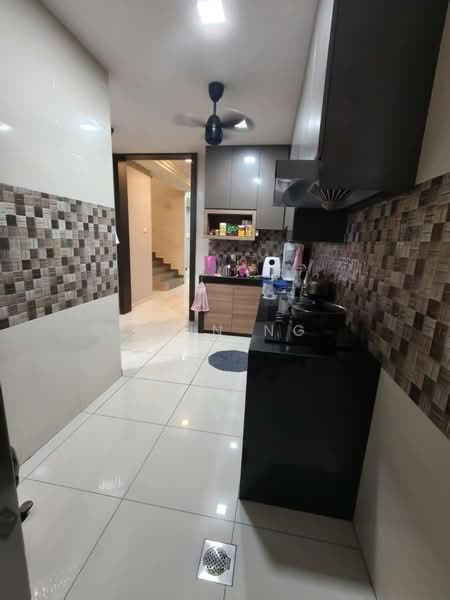 Rumah Teres 2-Tingkat untuk Dijual di Pekan Nanas (Johor) - Rain Ng - Kitchen - PropertyGuru.com.my