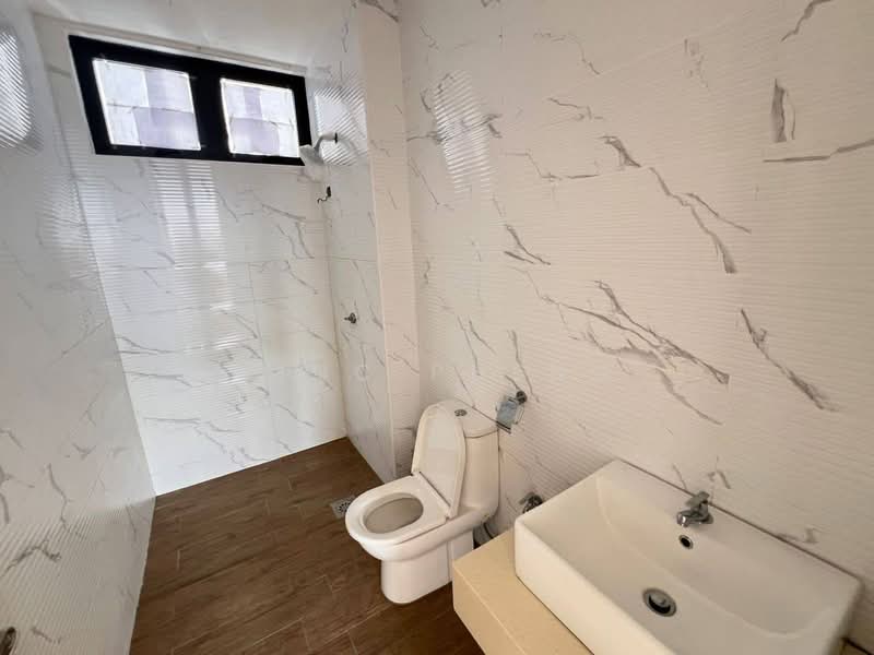 Kondominium untuk Dijual di The Quartz Residence - Vinc Pheng - Bathroom - PropertyGuru.com.my