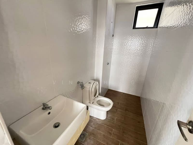 Kondominium untuk Dijual di The Quartz Residence - Vinc Pheng - Bathroom - PropertyGuru.com.my