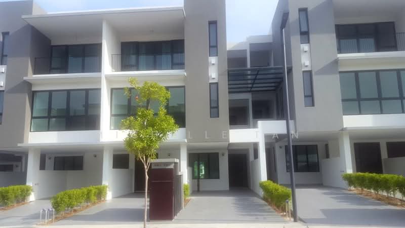 Townhouse for Sale in Shah Alam (Selangor) - Michelle Tan - Exterior - PropertyGuru.com.my