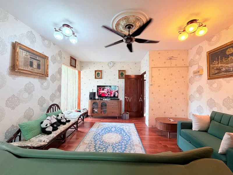 Pangsapuri untuk Dijual di Pangsapuri Sri Baiduri - Syazue Wanie - Living Room - PropertyGuru.com.my