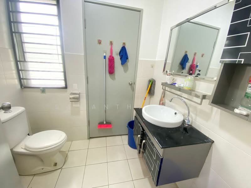 2-storey Terraced House for Sale in Bandar Puncak Alam (Puncak Alam) - Samantha Sun - Bathroom - PropertyGuru.com.my