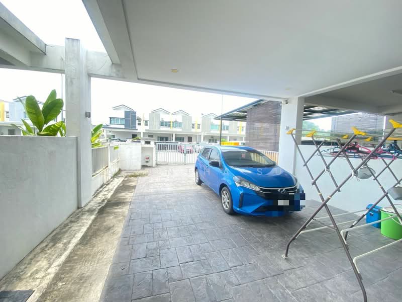 2-storey Terraced House for Sale in Bandar Puncak Alam (Puncak Alam) - Samantha Sun - Exterior - PropertyGuru.com.my
