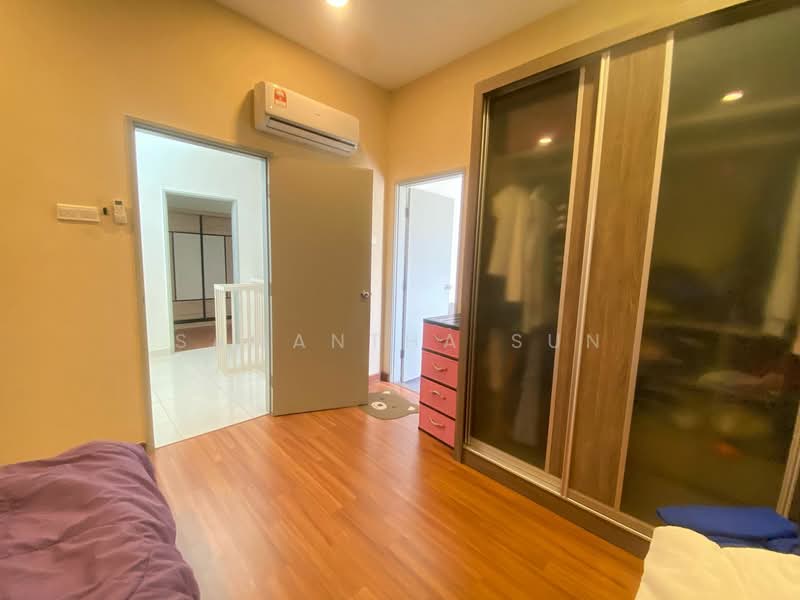 2-storey Terraced House for Sale in Bandar Puncak Alam (Puncak Alam) - Samantha Sun - Bedroom - PropertyGuru.com.my