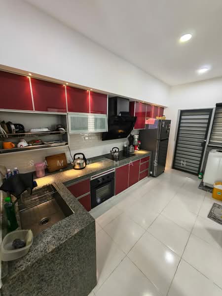 Rumah Teres 2-Tingkat untuk Dijual di Bandar Puncak Alam (Puncak Alam) - Samantha Sun - Kitchen - PropertyGuru.com.my