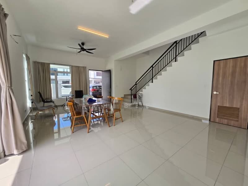 Rumah Teres 2 Tingkat untuk Dijual di Taman Impian Emas (Skudai) - Ah Bee - Living Room - PropertyGuru.com.my