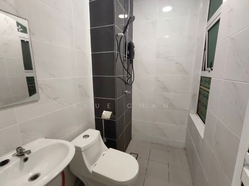 Service Residence for Rent at D'carlton (Residensi Seri Mega) - Blue Chan - PropertyGuru.com.my