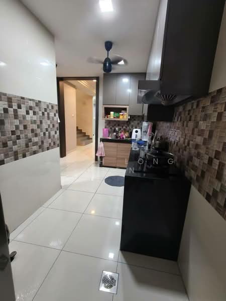 Rumah Teres 2 Tingkat untuk Dijual di Pekan Nanas (Johor) - Shieh Long Chen - Kitchen - PropertyGuru.com.my