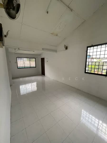 2-storey Terraced House for Sale in Taman Desa Cemerlang (Ulu Tiram) - Vivien Keck - Interior - PropertyGuru.com.my