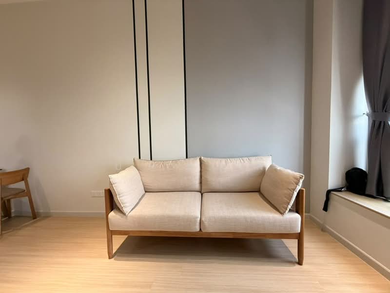 Servis Apartment untuk Disewa di Sunway Grid Residence - U Hon Kun - Living Room - PropertyGuru.com.my