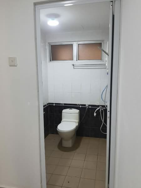Condominium for Rent at Endah Regal Condominium - Kevin Chow - Bathroom - PropertyGuru.com.my