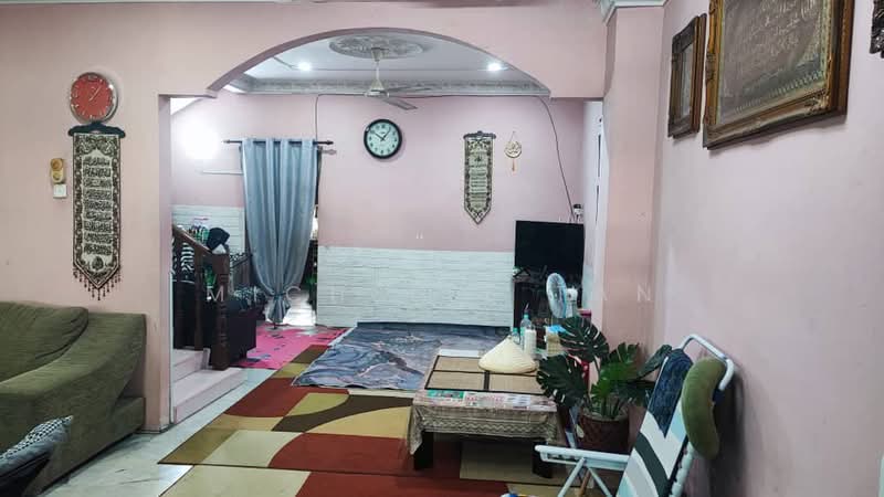 2-storey Terraced House for Sale in Klang (Selangor) - Michelle Tan - Living Room - PropertyGuru.com.my
