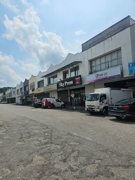 Kilang untuk Dijual di Taman Perindustrian Bukit Serdang (Seri Kembangan) - Sally Wong - Exterior - PropertyGuru.com.my