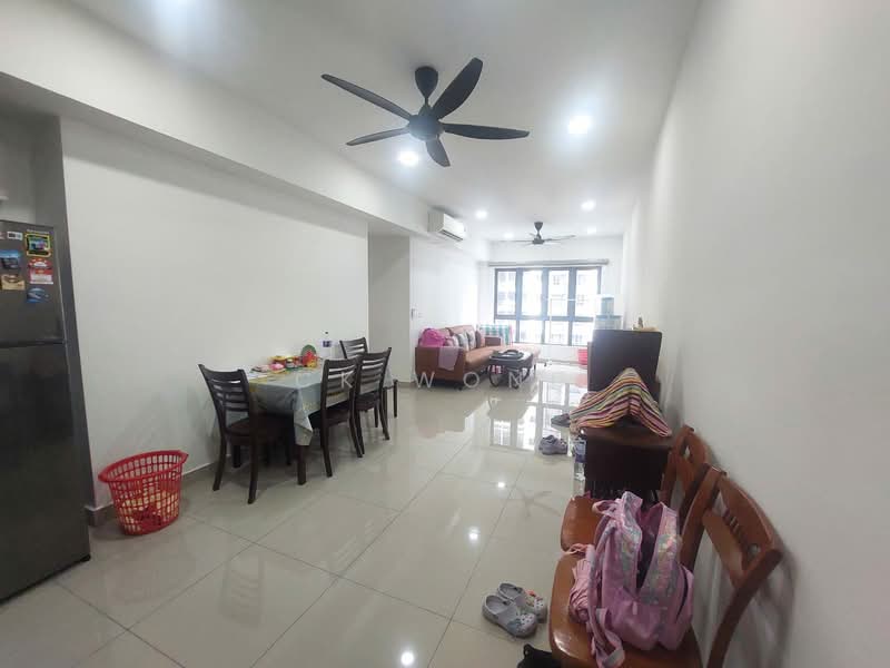 Servis Apartment untuk Dijual di M Centura - CK Wong - Living Room - PropertyGuru.com.my