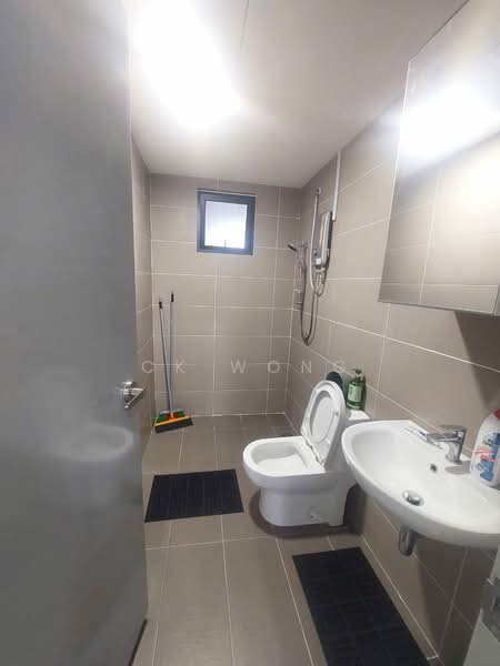 Servis Apartment untuk Dijual di M Centura - CK Wong - Bathroom - PropertyGuru.com.my