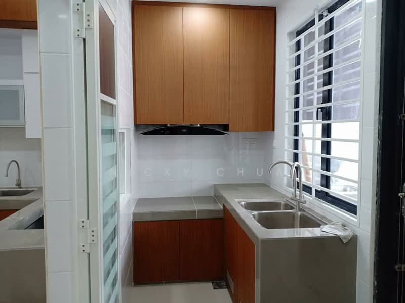 Rumah Teres untuk Dijual di Kajang East (Semenyih) - Nicky Chua - Kitchen - PropertyGuru.com.my