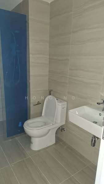 Servis Apartment untuk Disewa di BeCentral @ i-City - Hong Ng - Bathroom - PropertyGuru.com.my