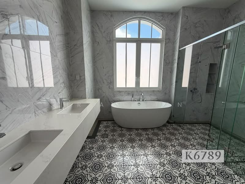 Semi-Detached House for Sale in Setia Eco Park (Setia Alam) - Terrance Tan - Bathroom - PropertyGuru.com.my