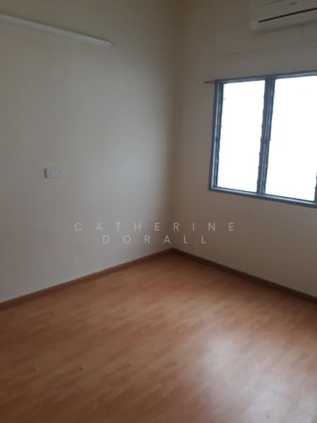 Rumah Teres 1 Tingkat untuk Dijual di Sea Park (Petaling Jaya) - Catherine Dorall - Bedroom - PropertyGuru.com.my