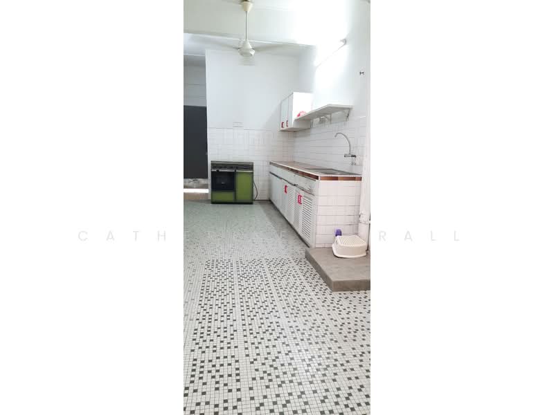 Rumah Teres 1 Tingkat untuk Dijual di Sea Park (Petaling Jaya) - Catherine Dorall - Kitchen - PropertyGuru.com.my