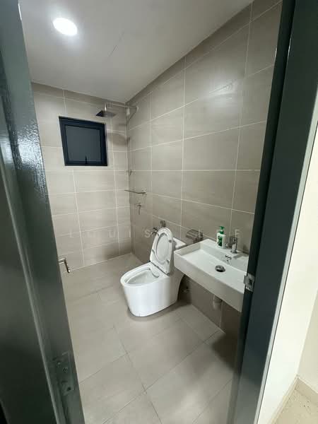 Service Residence for Rent at KR7 Residences - Louise Lee - Bathroom - PropertyGuru.com.my