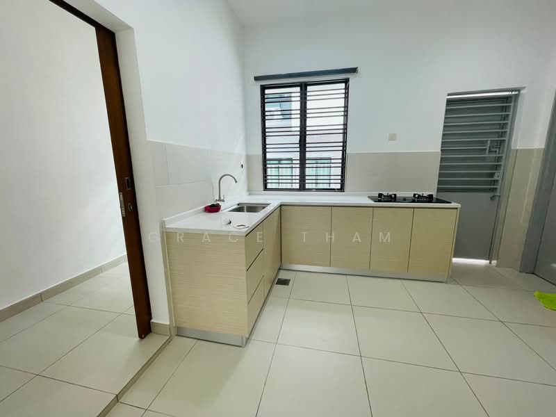 Rumah Teres untuk Disewa di 16 Sierra (Puchong) - Grace Tham - Kitchen - PropertyGuru.com.my