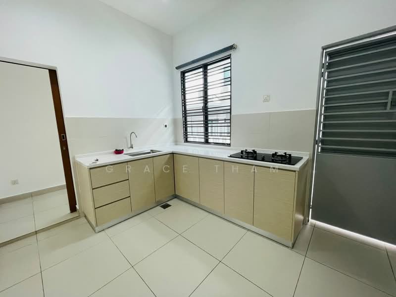 Rumah Teres untuk Disewa di 16 Sierra (Puchong) - Grace Tham - Kitchen - PropertyGuru.com.my