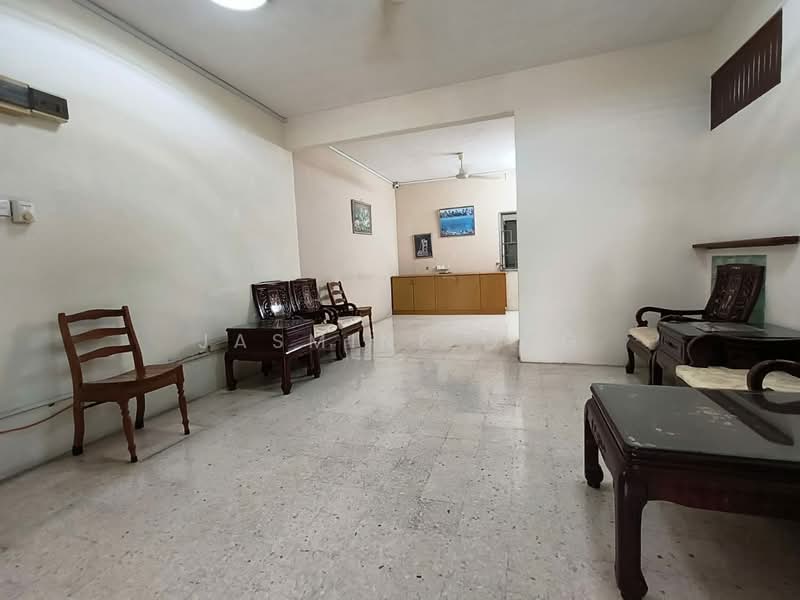 Rumah Teres untuk Dijual di Taman Sri Segambut (Segambut) - Jasmine Ong - Living Room - PropertyGuru.com.my