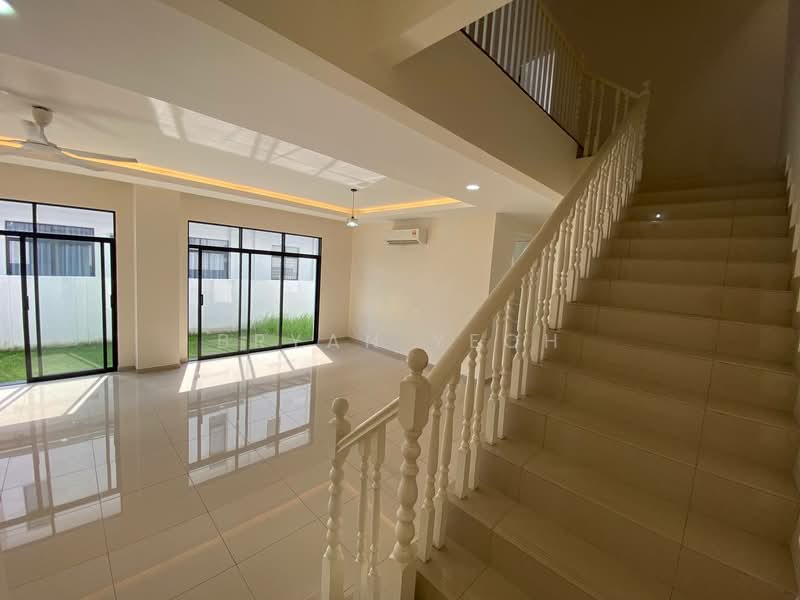 Rumah Berkembar untuk Disewa di Kuala Selangor (Selangor) - Bryan Yeoh - Living Room - PropertyGuru.com.my