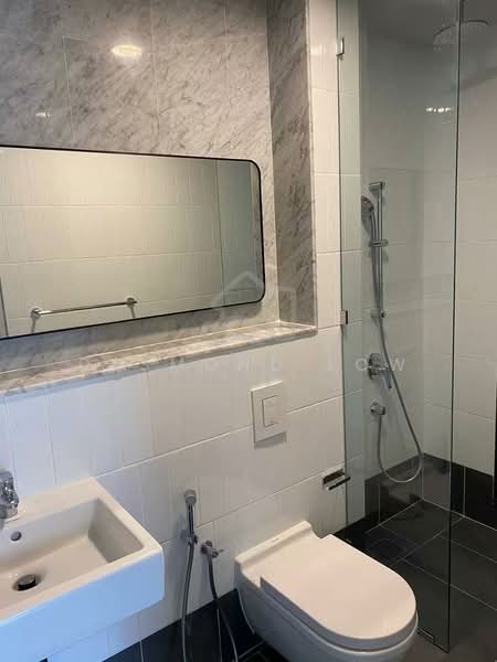 Servis Apartment untuk Disewa di Isola - Desmond Low - Bathroom - PropertyGuru.com.my