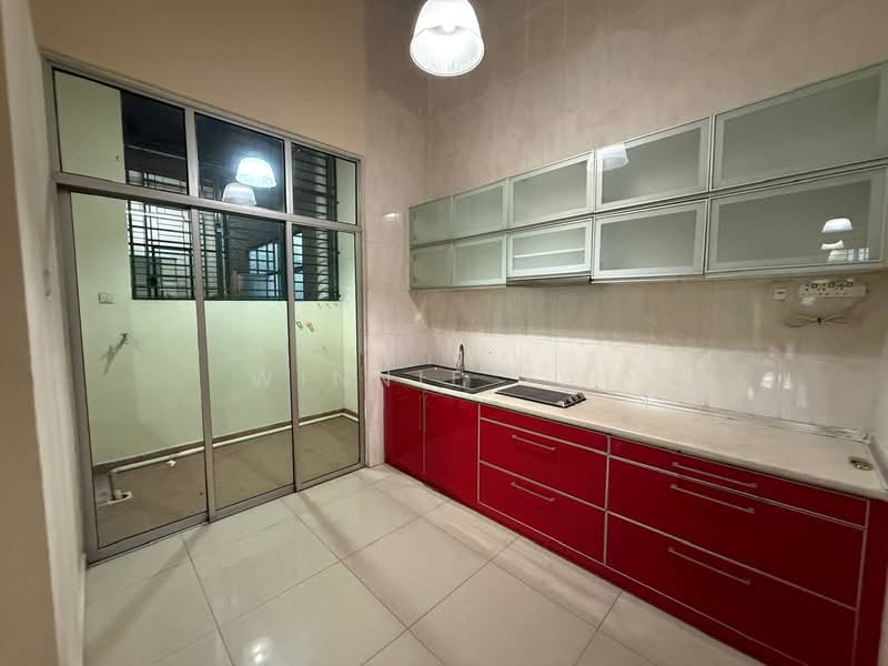 Kediaman Servis untuk Dijual di Connaught Avenue - Winnie Tai - Kitchen - PropertyGuru.com.my