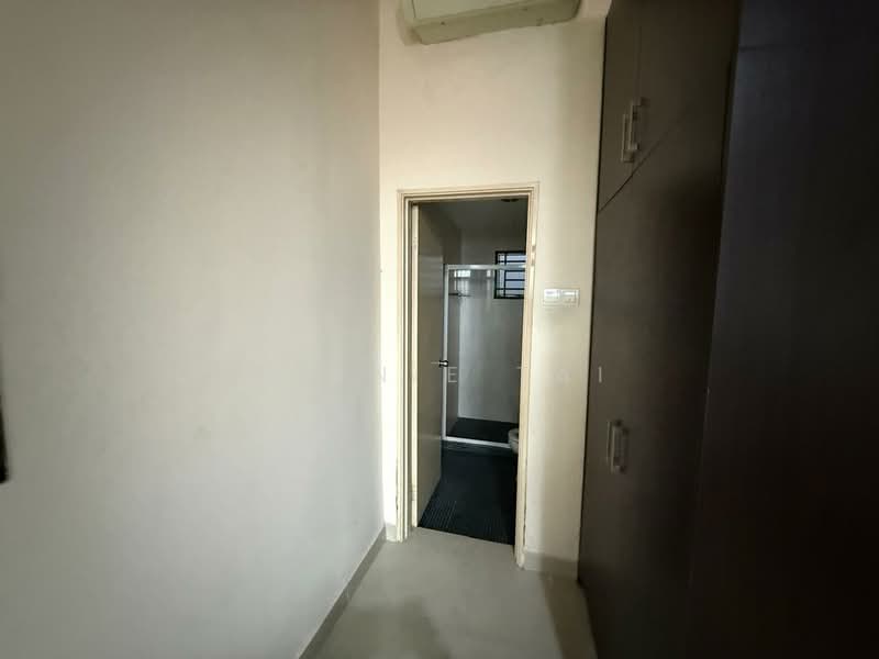Kediaman Servis untuk Dijual di Connaught Avenue - Winnie Tai - Corridor - PropertyGuru.com.my