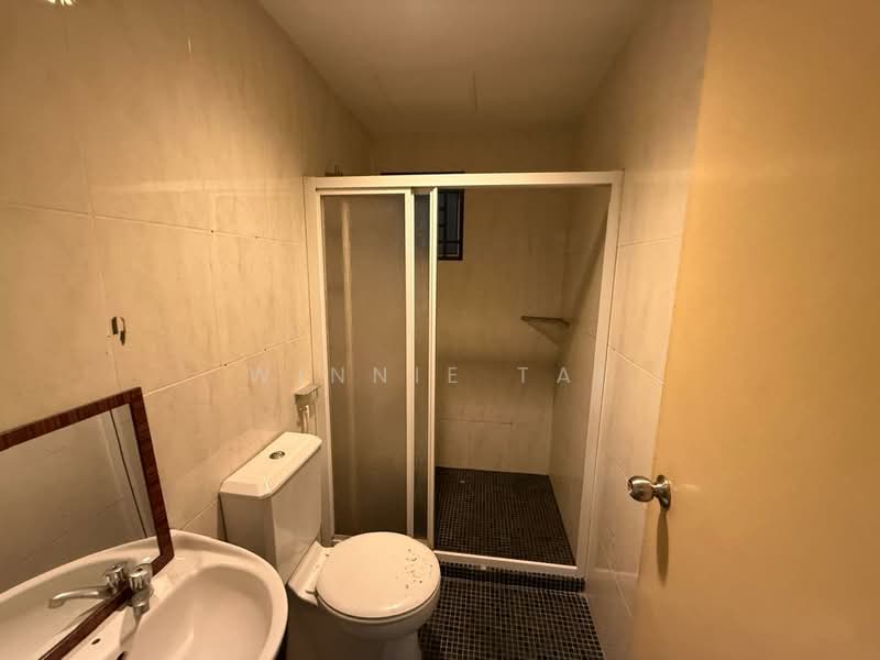 Kediaman Servis untuk Dijual di Connaught Avenue - Winnie Tai - Bathroom - PropertyGuru.com.my