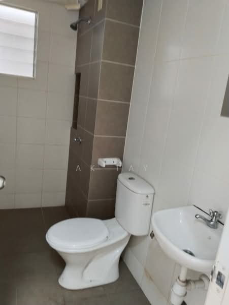 Pangsapuri untuk Disewa di D'Cassia - AK TAY - Bathroom - PropertyGuru.com.my