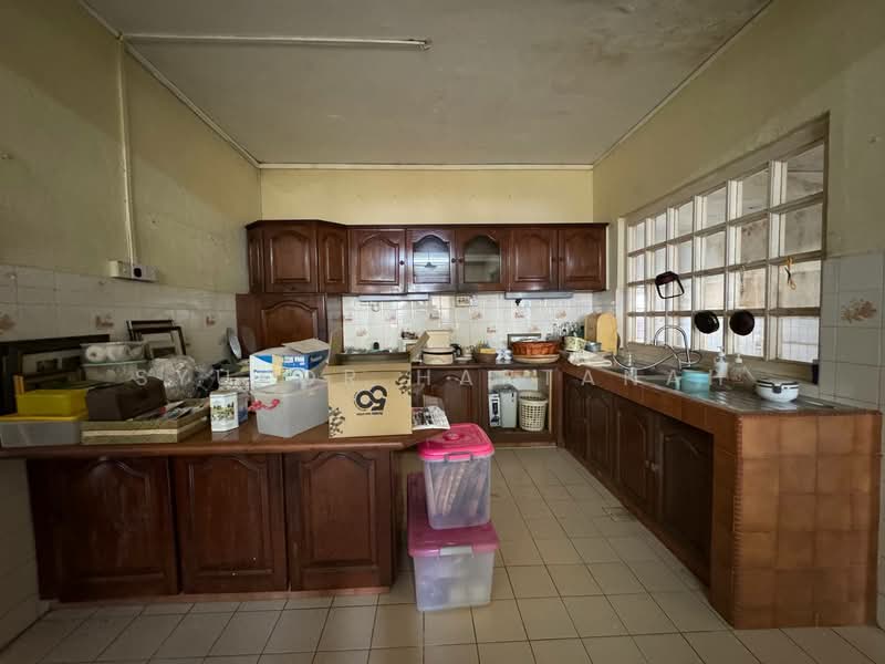 Bungalow for Sale in Kuala Lumpur (Kuala Lumpur) - Syukor Hartanah - Kitchen - PropertyGuru.com.my