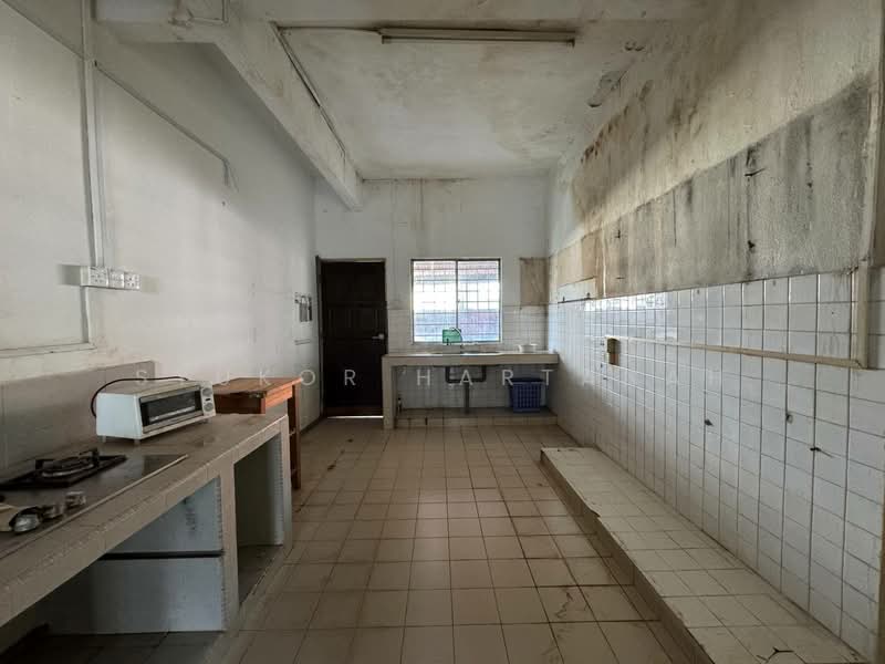 Bungalow for Sale in Kuala Lumpur (Kuala Lumpur) - Syukor Hartanah - Kitchen - PropertyGuru.com.my