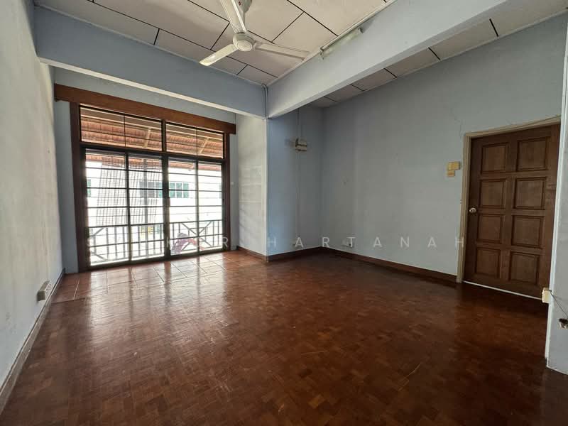 Bungalow for Sale in Kuala Lumpur (Kuala Lumpur) - Syukor Hartanah - Living Room - PropertyGuru.com.my